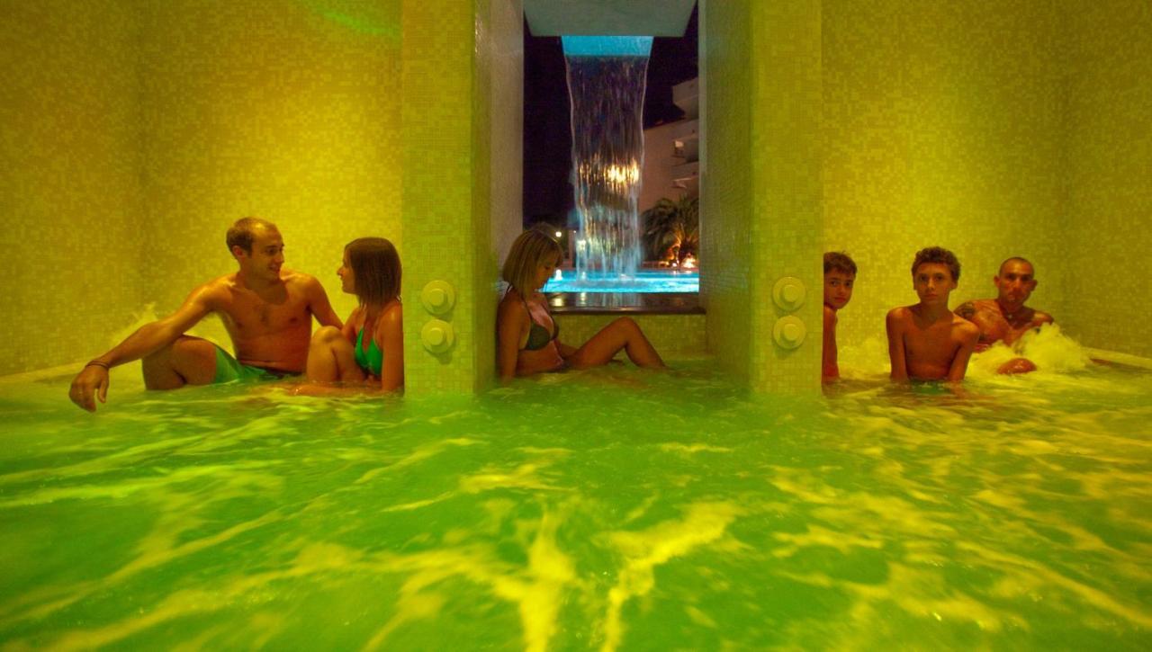 Hotel Residence Stella Del Mare Вада Екстериор снимка