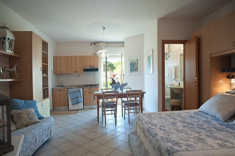 Hotel Residence Stella Del Mare Вада Екстериор снимка